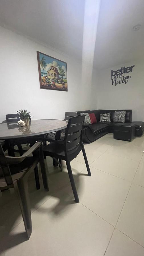 Sea Life Apartamentos En Via Principal Centro Y San Luis San Andrés 외부 사진