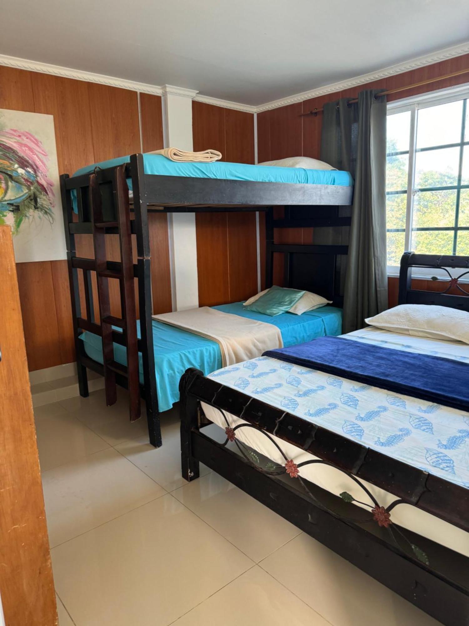 Sea Life Apartamentos En Via Principal Centro Y San Luis San Andrés 외부 사진