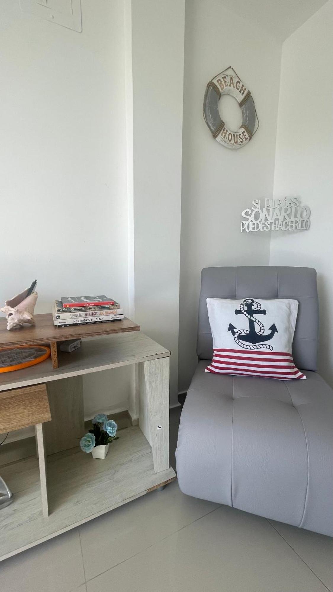 Sea Life Apartamentos En Via Principal Centro Y San Luis San Andrés 외부 사진