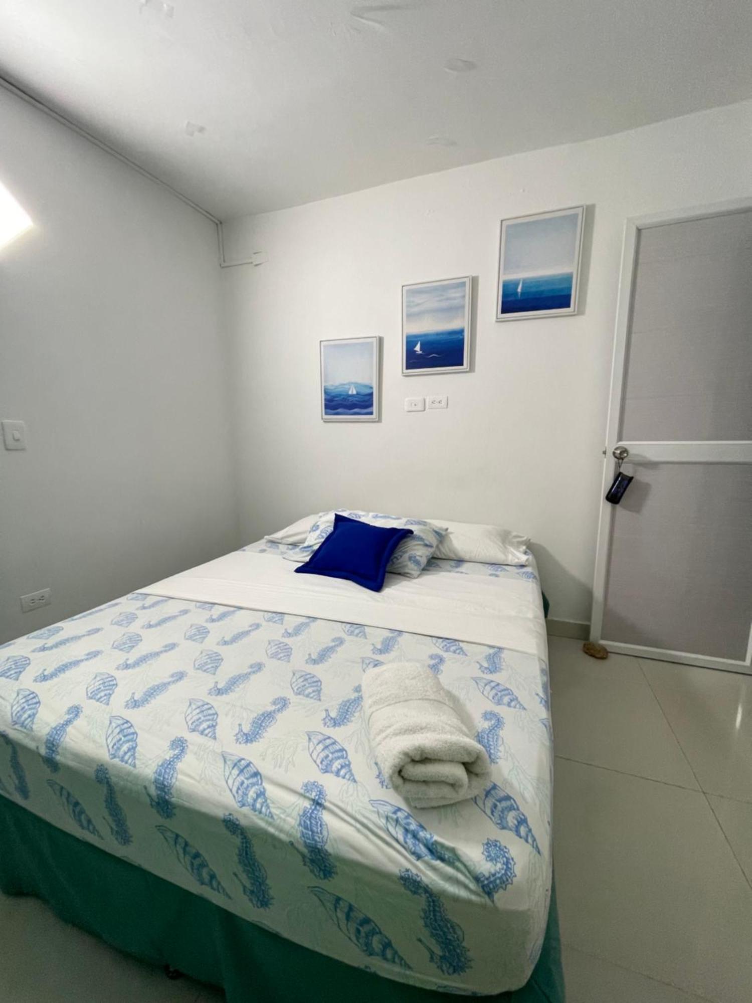 Sea Life Apartamentos En Via Principal Centro Y San Luis San Andrés 외부 사진