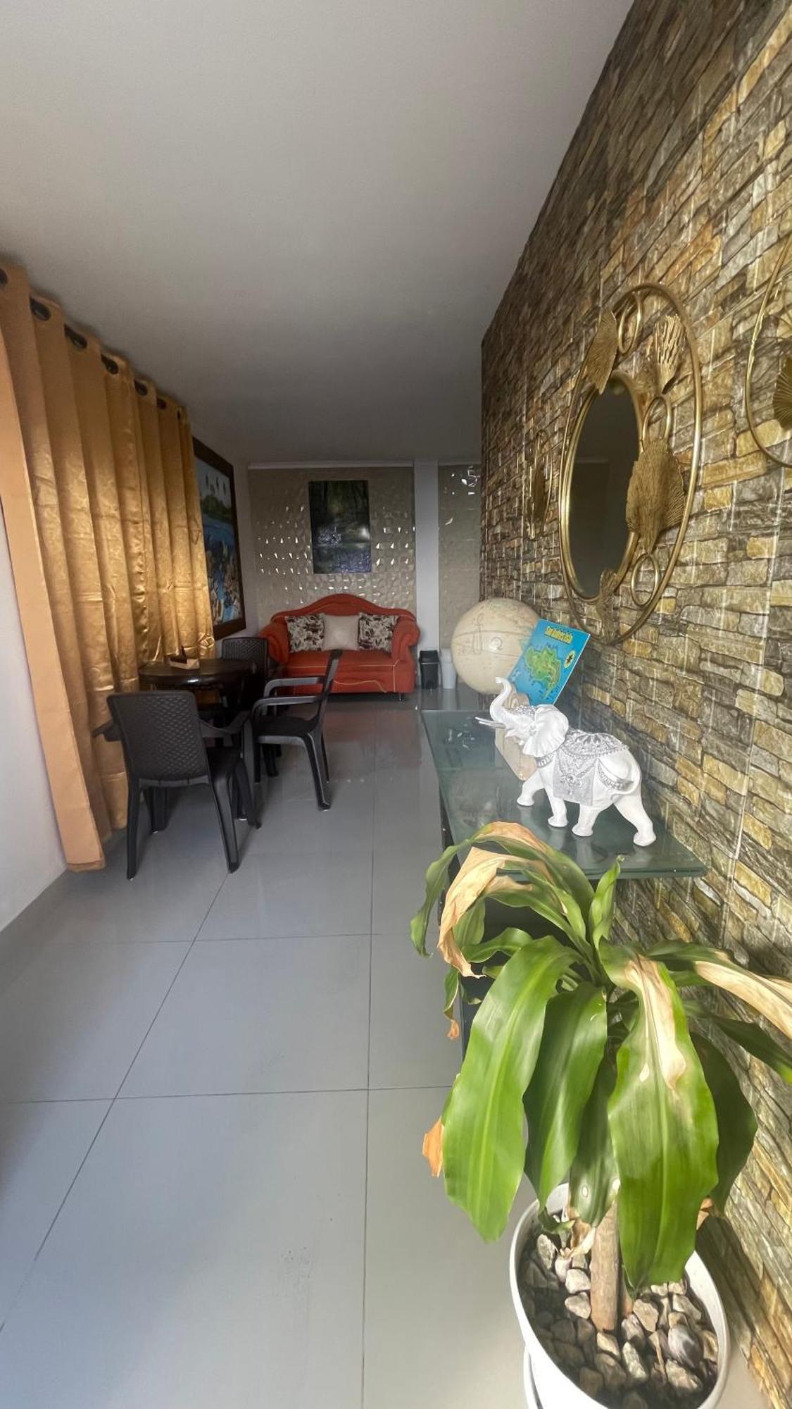 Sea Life Apartamentos En Via Principal Centro Y San Luis San Andrés 외부 사진