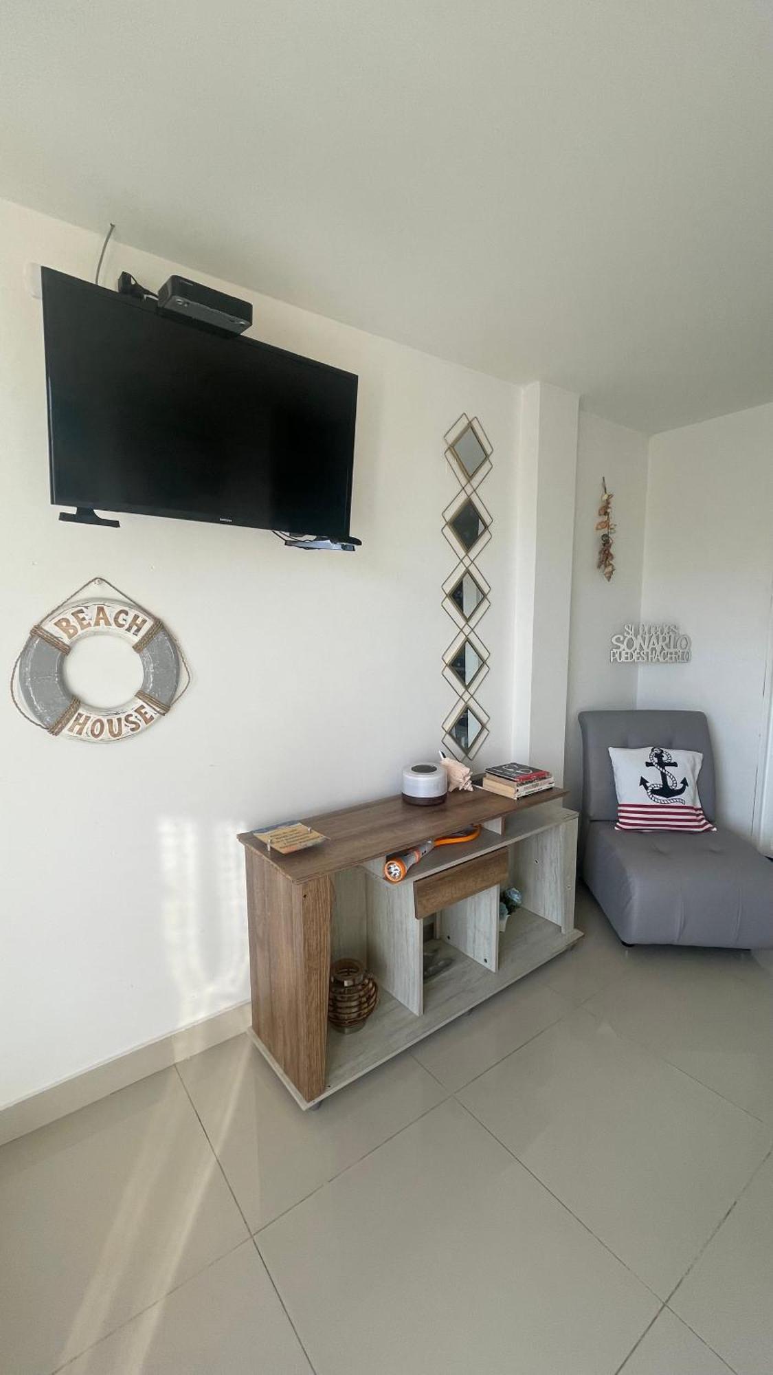 Sea Life Apartamentos En Via Principal Centro Y San Luis San Andrés 외부 사진