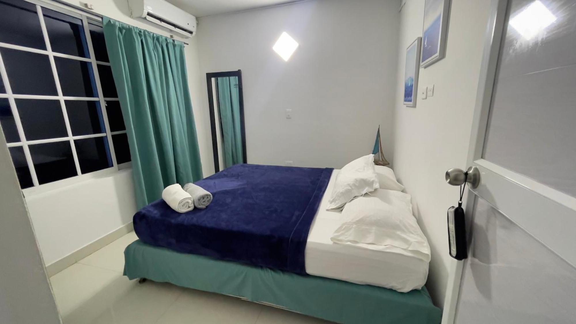 Sea Life Apartamentos En Via Principal Centro Y San Luis San Andrés 외부 사진